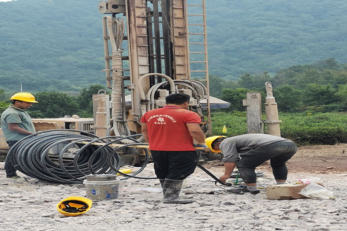 �@������